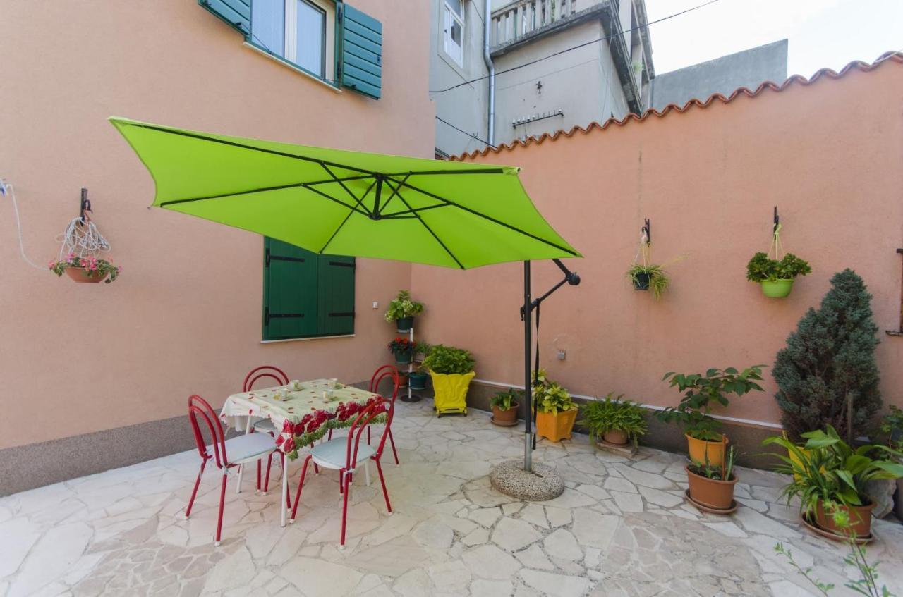 House Poets Street In Old Sibenik Vila Exterior foto